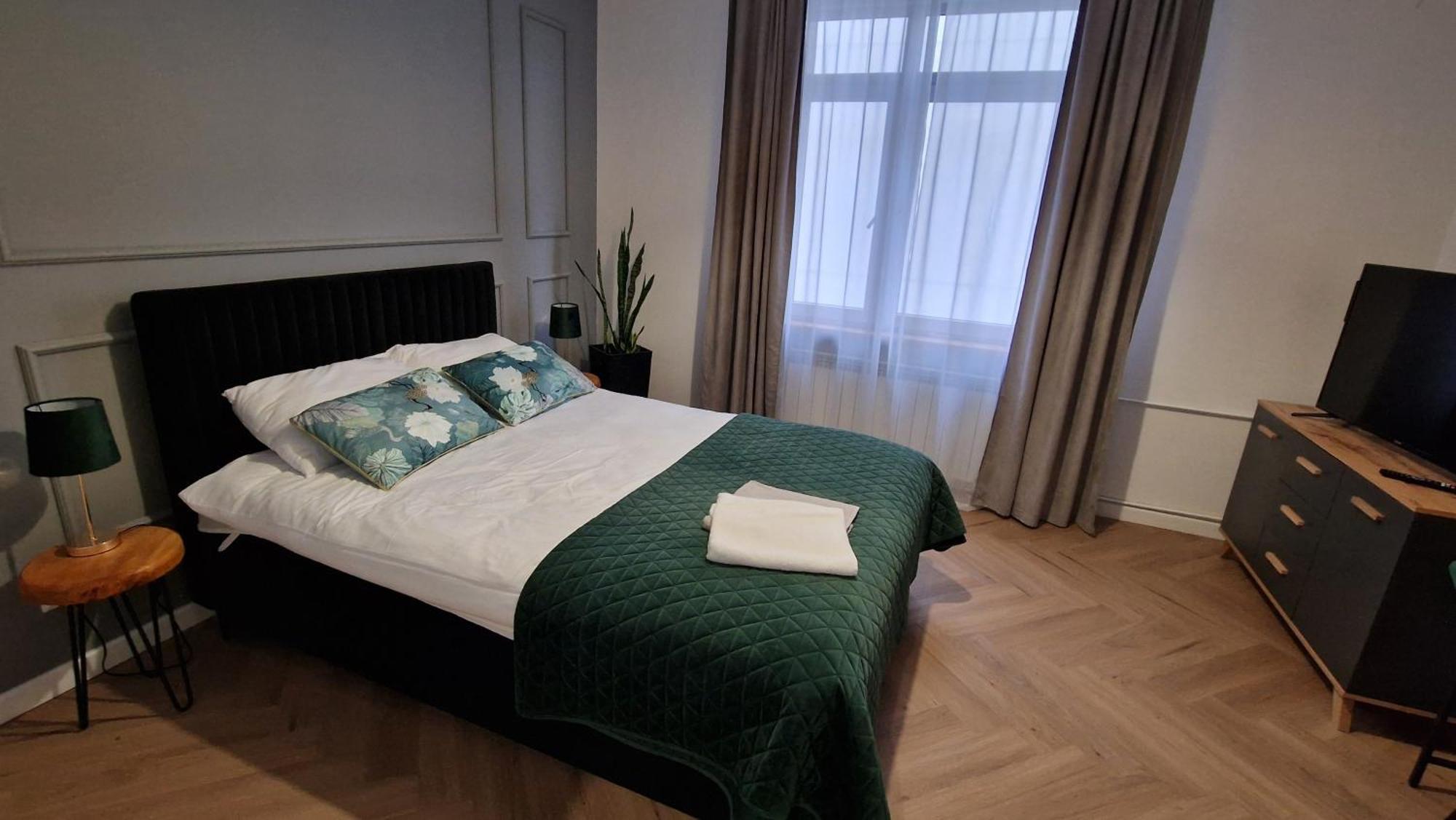 Brama Lwowska Apartamenty - Wiecej Na Www,Bramalwowska,Pl Zamość Buitenkant foto