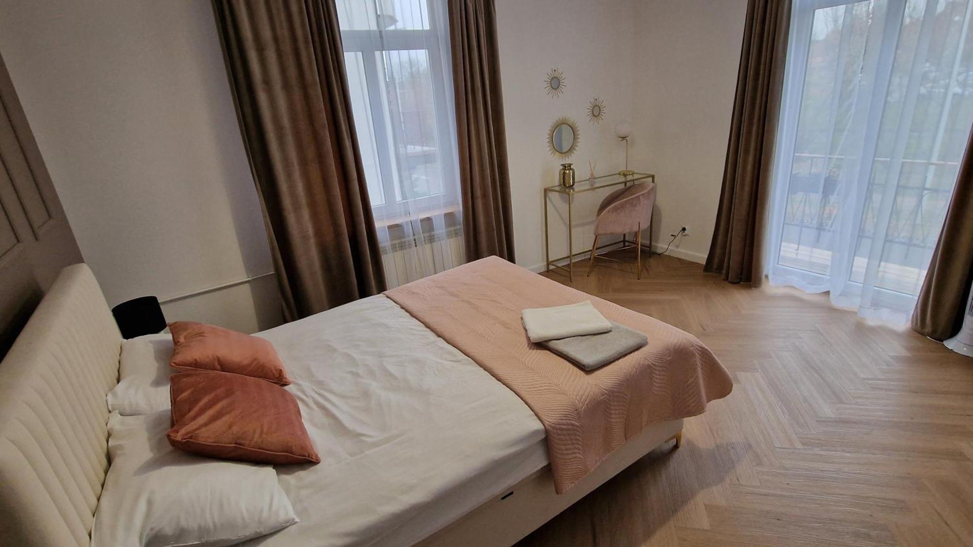 Brama Lwowska Apartamenty - Wiecej Na Www,Bramalwowska,Pl Zamość Buitenkant foto