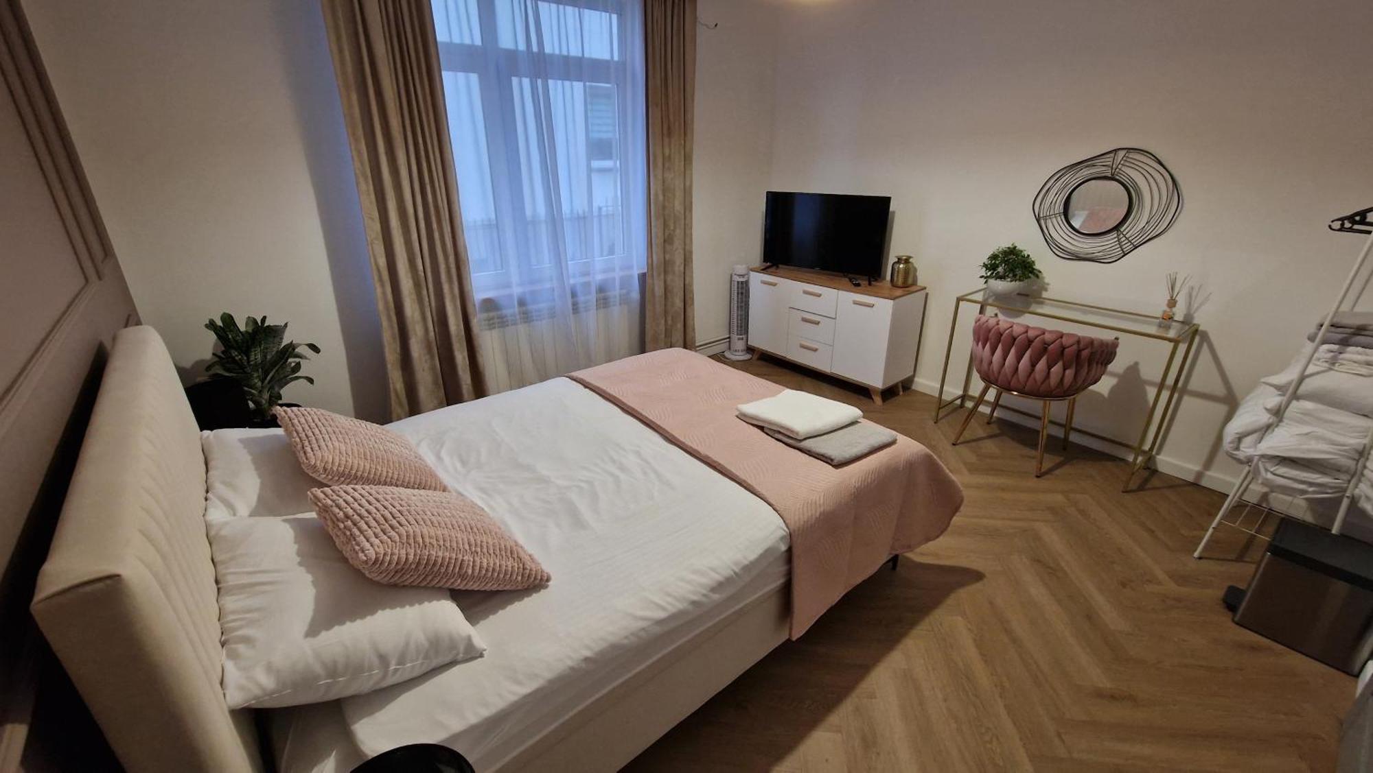 Brama Lwowska Apartamenty - Wiecej Na Www,Bramalwowska,Pl Zamość Buitenkant foto