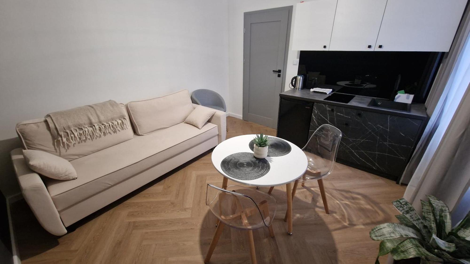 Brama Lwowska Apartamenty - Wiecej Na Www,Bramalwowska,Pl Zamość Buitenkant foto