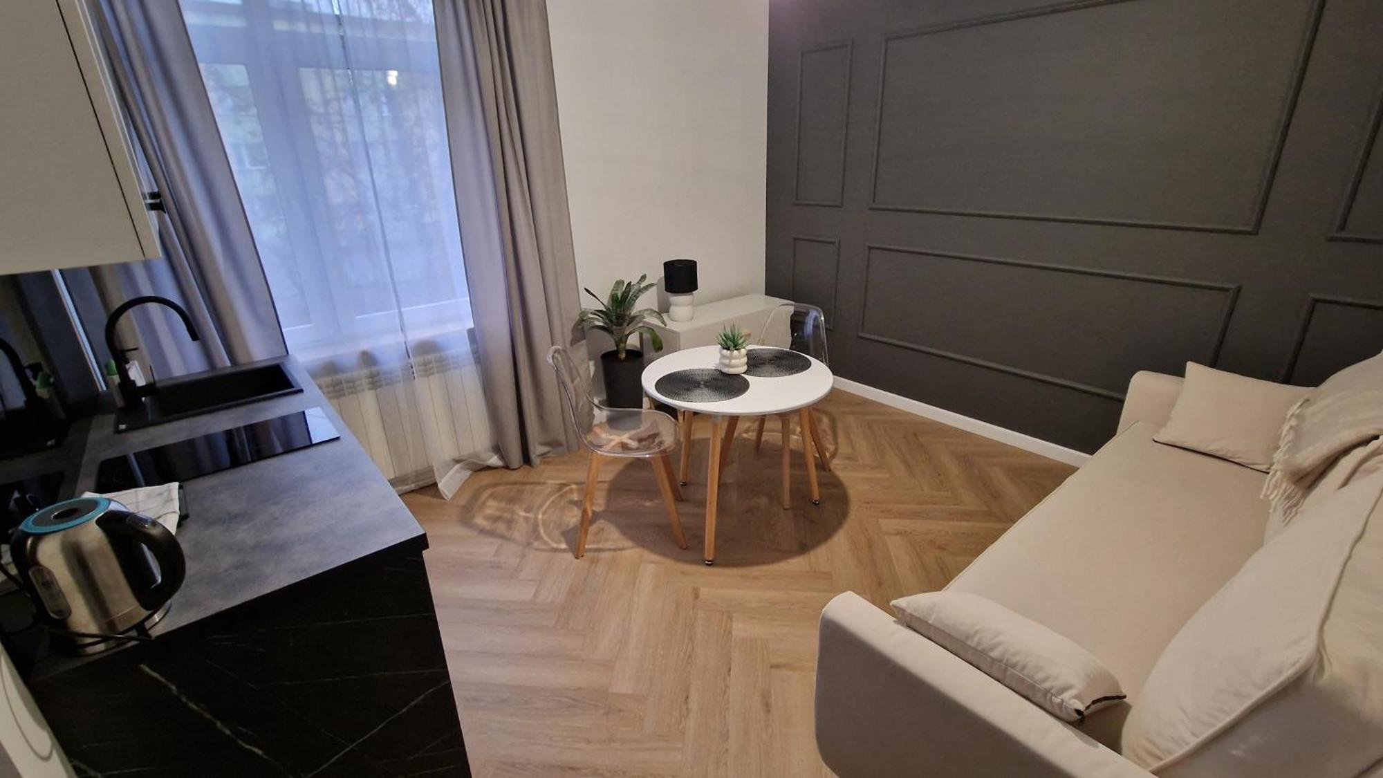 Brama Lwowska Apartamenty - Wiecej Na Www,Bramalwowska,Pl Zamość Buitenkant foto